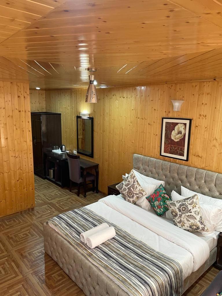 Snow Range Resort And Cottage Vashist Екстериор снимка