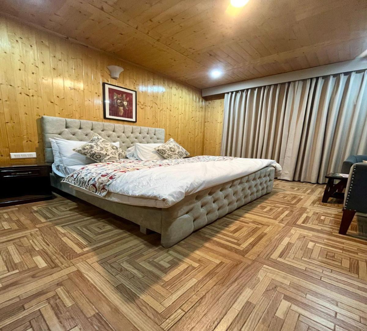 Snow Range Resort And Cottage Vashist Екстериор снимка