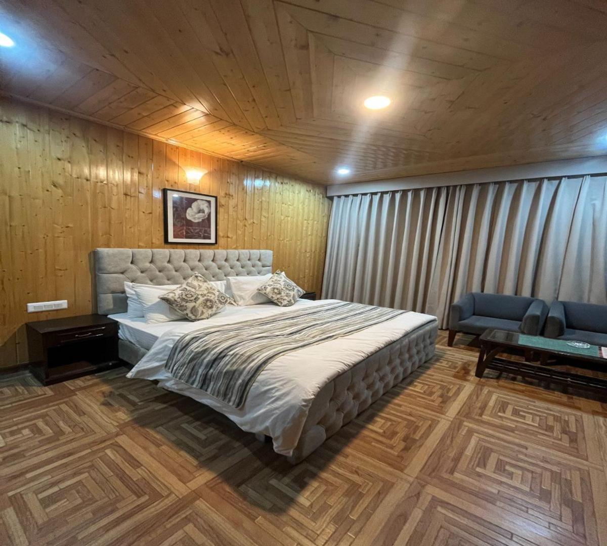Snow Range Resort And Cottage Vashist Екстериор снимка