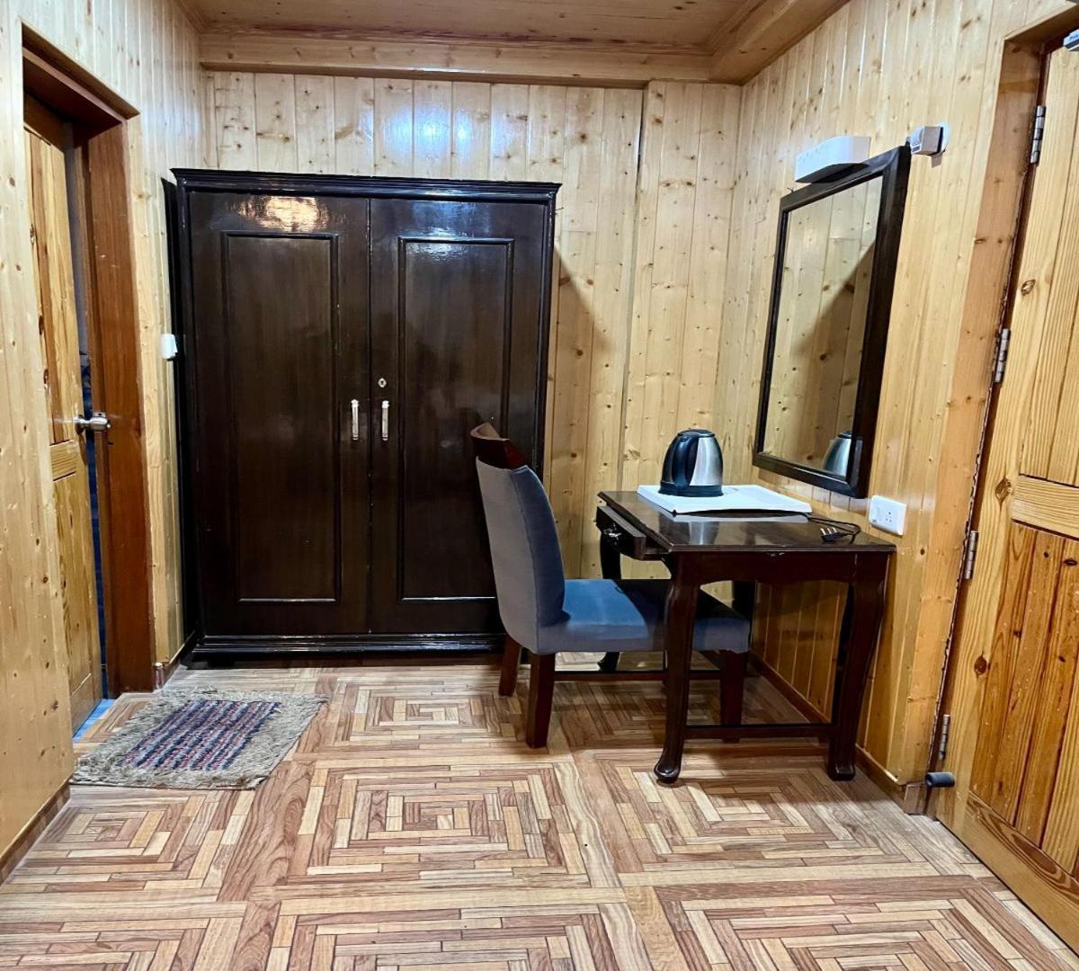 Snow Range Resort And Cottage Vashist Екстериор снимка